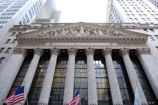 米国証券取引所 再びビットコインETFの判断を延期